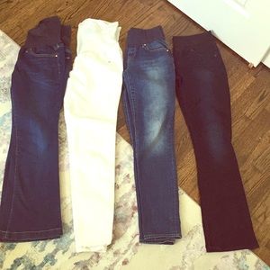 Maternity jeans lot
